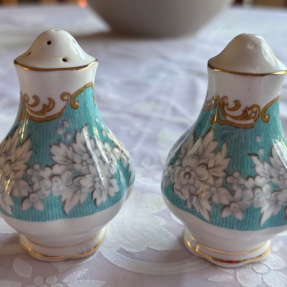 Royal Albert Enchantment Salt and Pepper Shakers - Picture 2 of 4